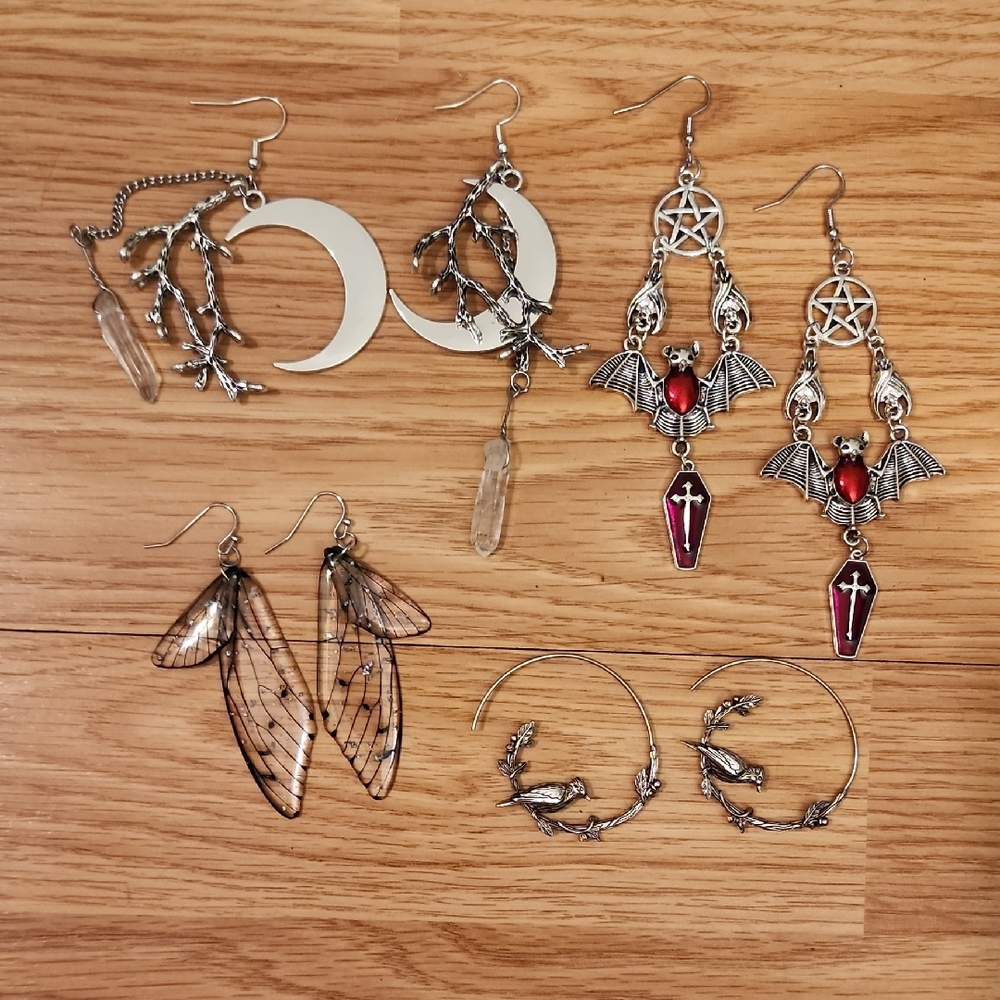 Silvery Witchy Gothic Earrings Lot